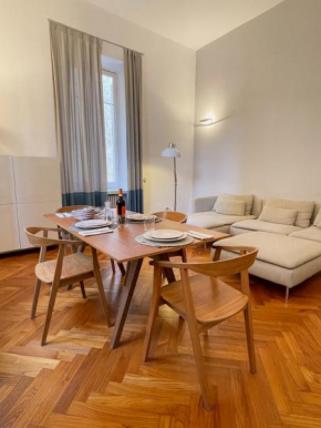 Mirabello Apt, elegant and shiny, 2BDR AC, 2 BTH, Private Parking!